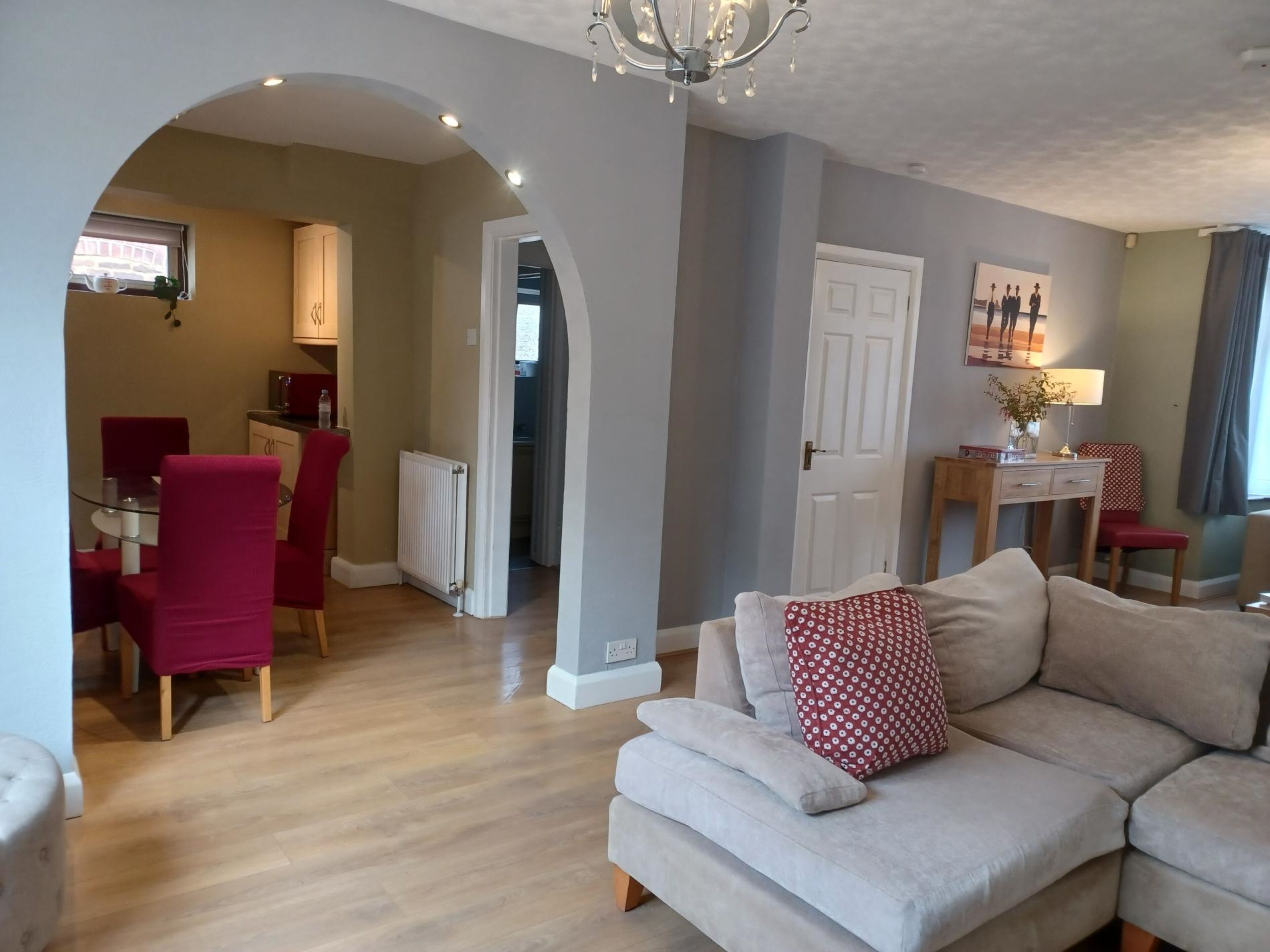 Crawley Green House Huku Kwetu