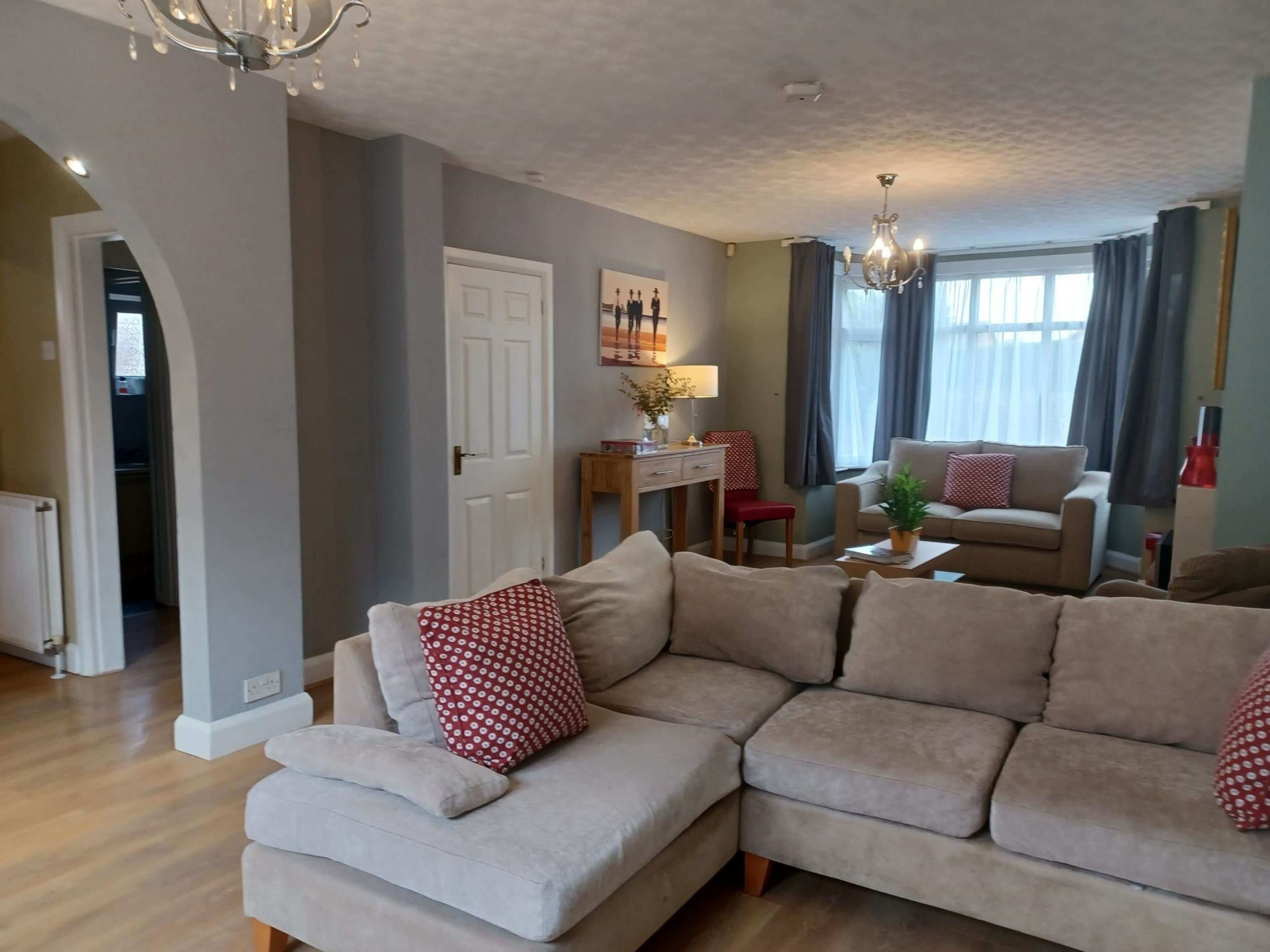 Crawley Green House Huku Kwetu
