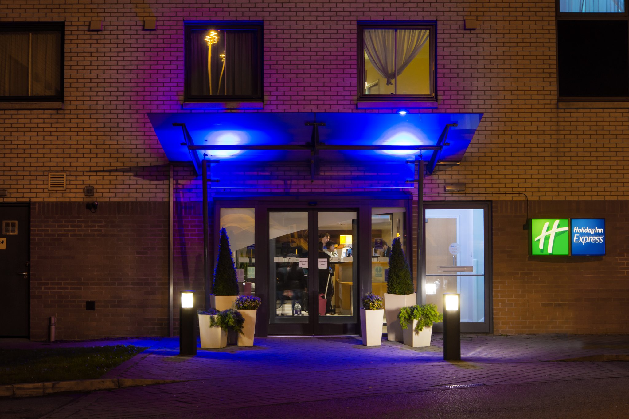 Holiday Inn Express London - Luton Airport