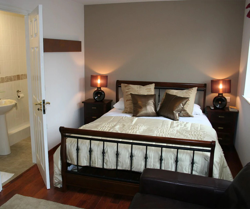 Leaside Hotel