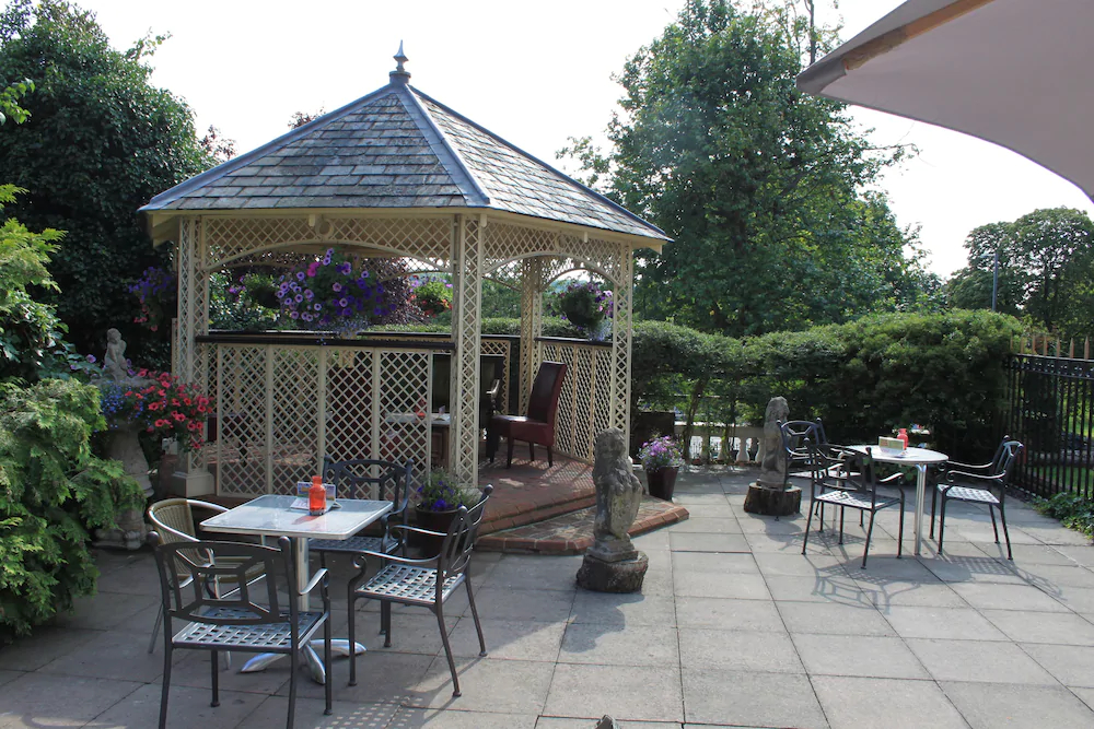 Leaside Hotel