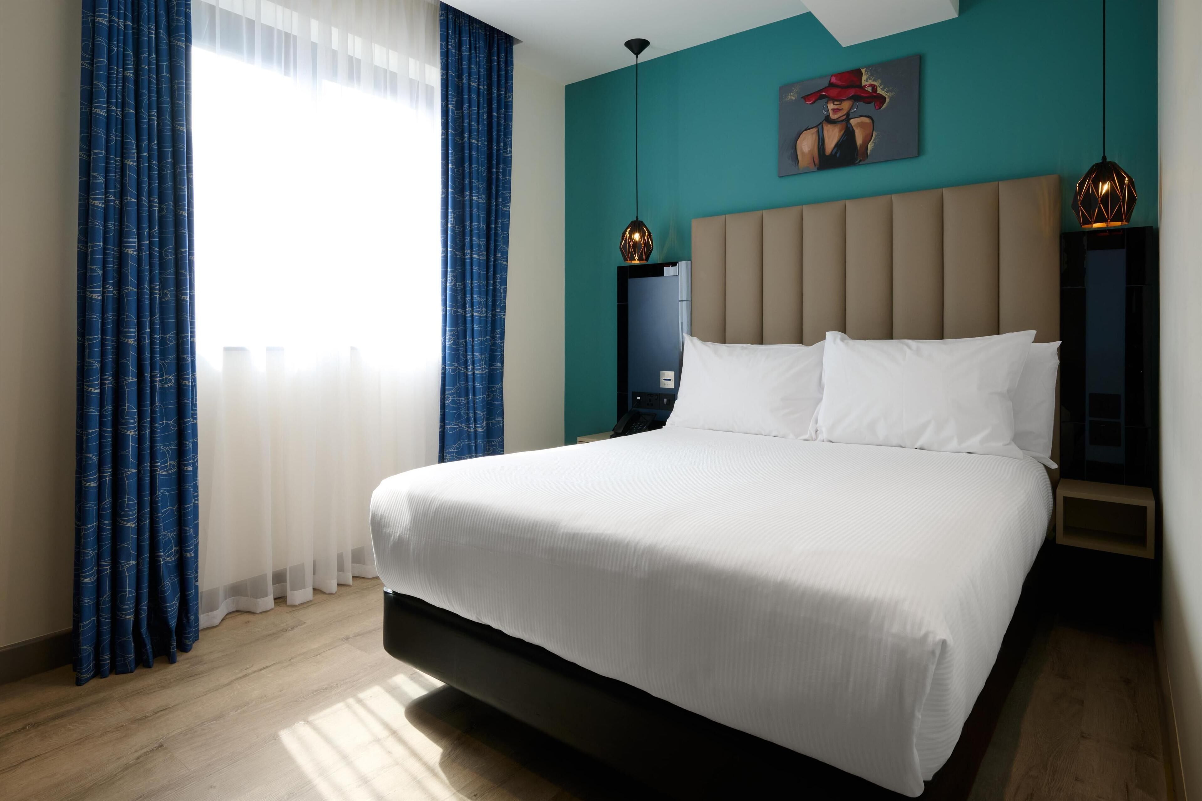 Spark by Hilton Luton