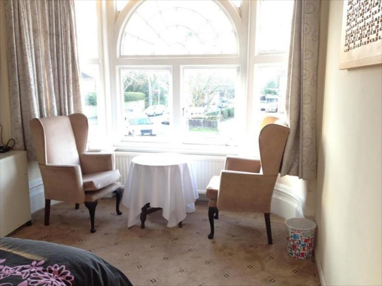 Kingswood Hotel