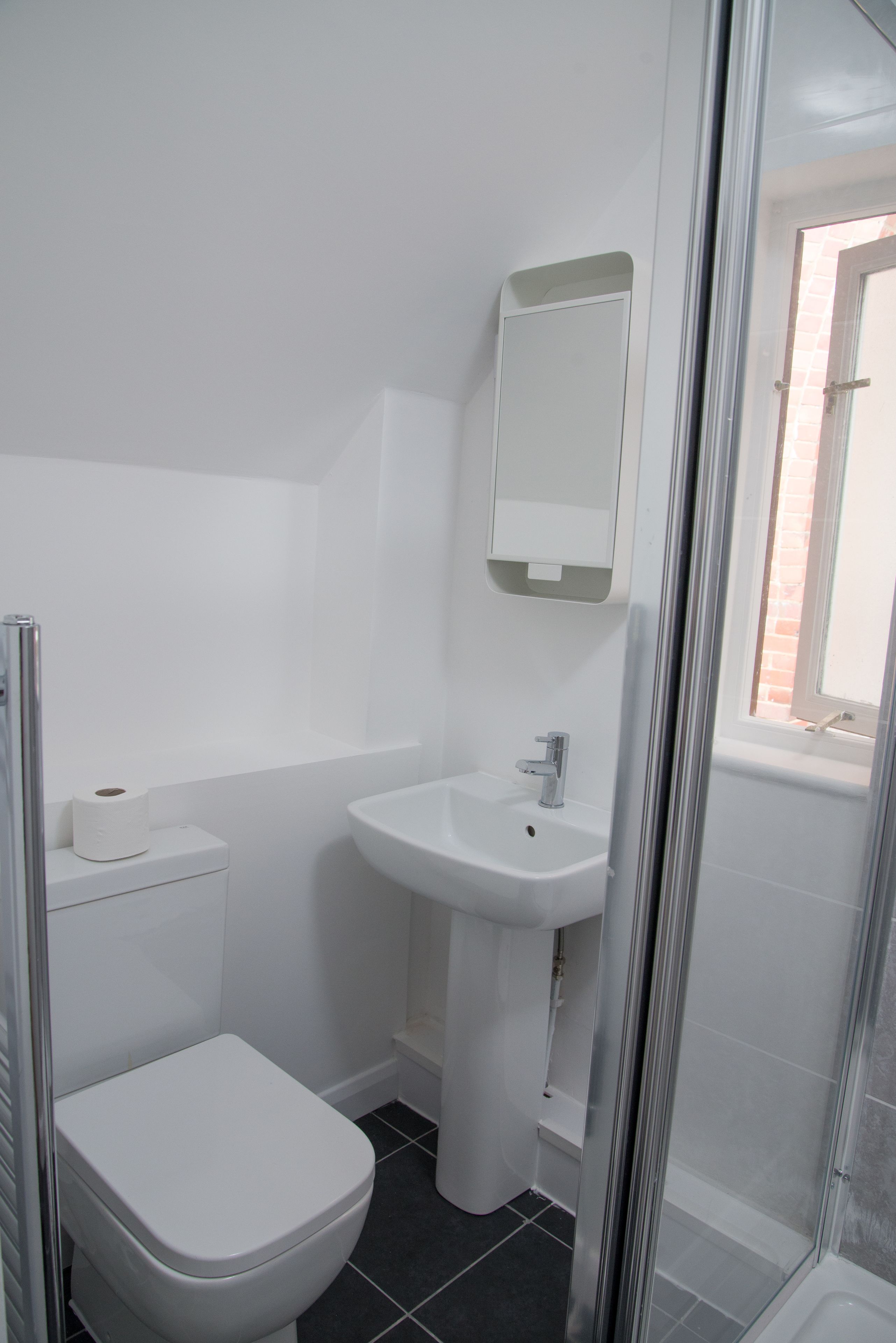 TLK Apartments and Hotel