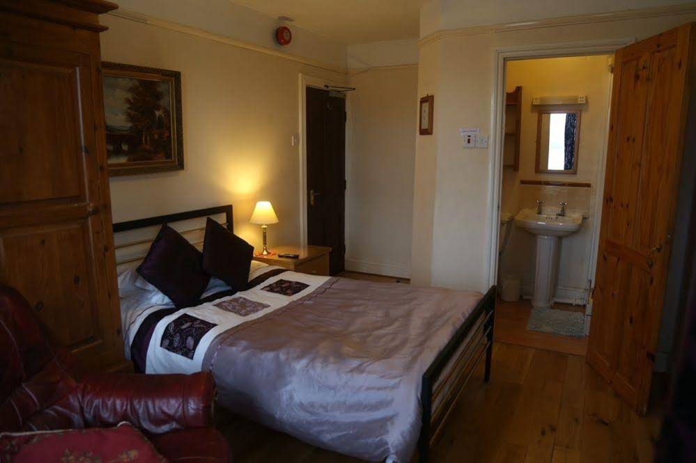 All Seasons Guest House