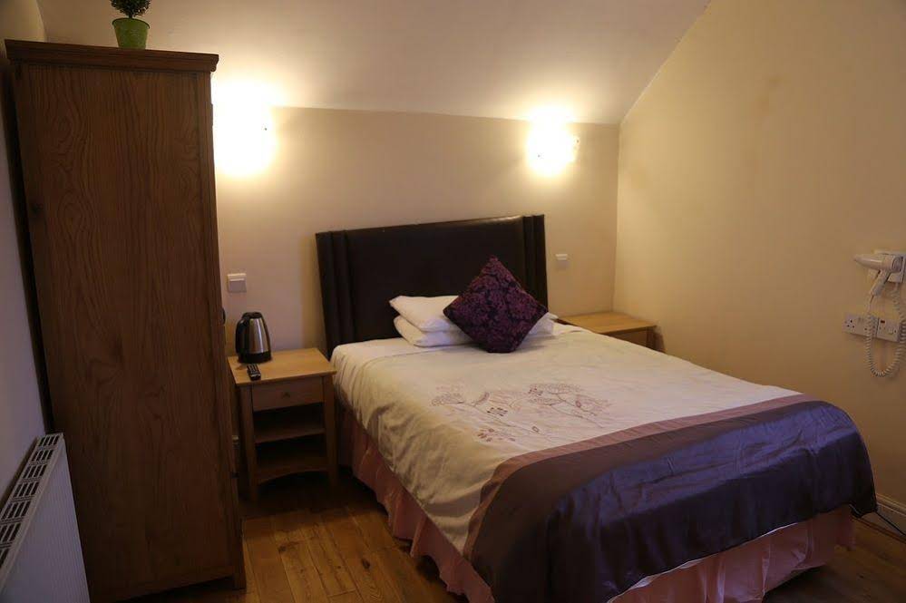 All Seasons Guest House
