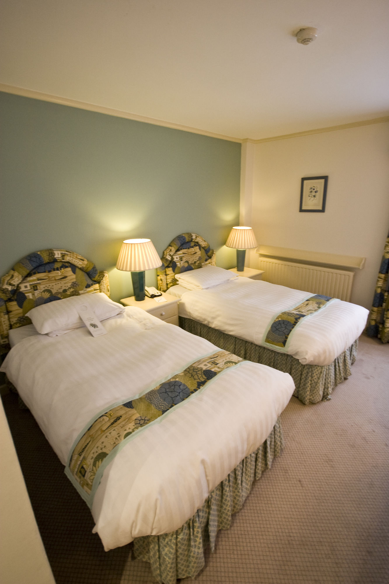 Cotswold Lodge Hotel