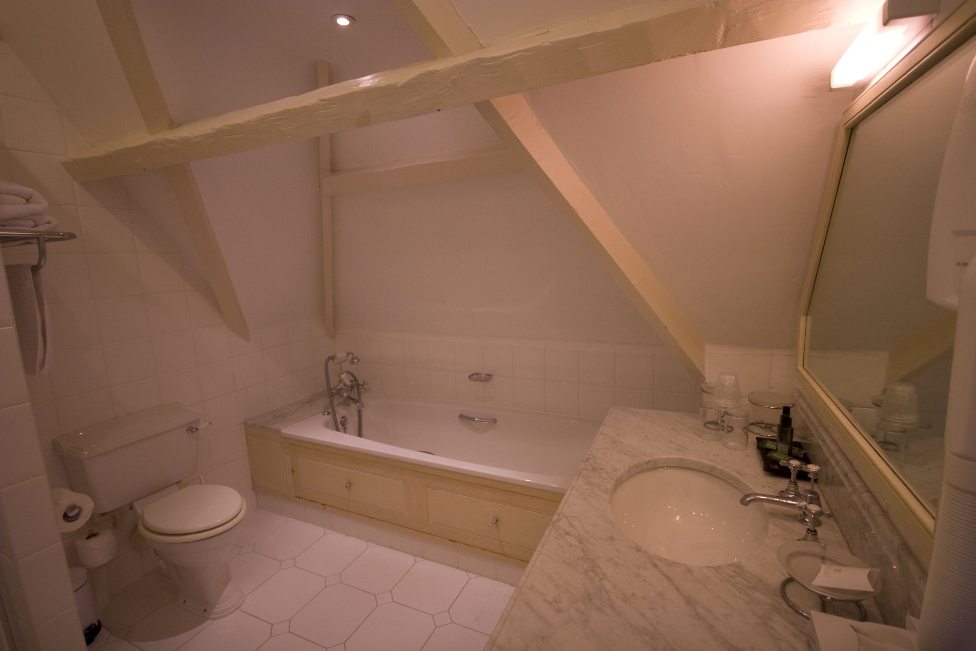 Cotswold Lodge Hotel