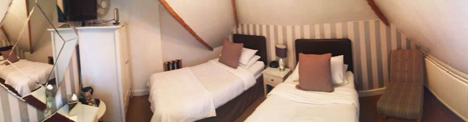 Lakeside Guesthouse