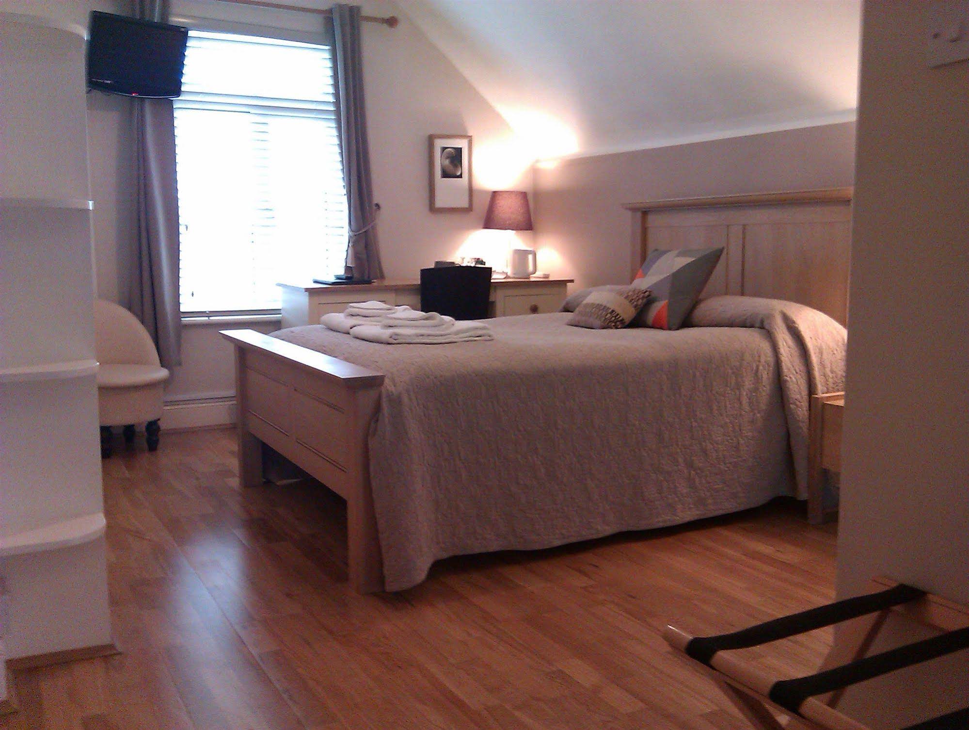 Lina Guest House