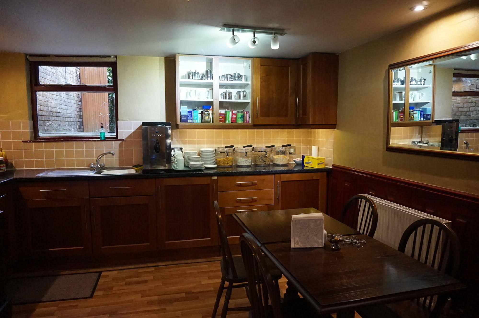 Newton House Bed & Breakfast