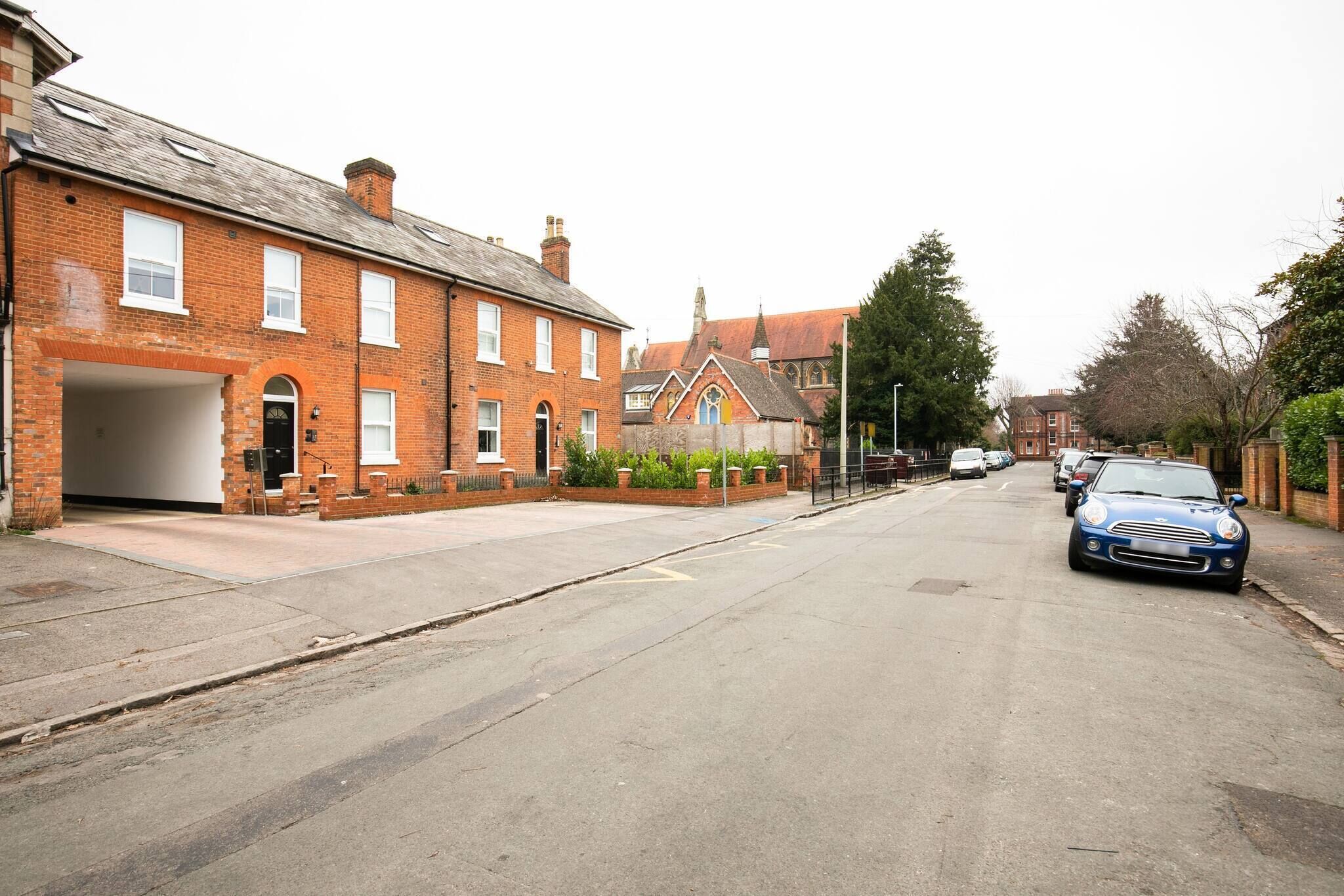 Helena Luxury Serviced Apartment