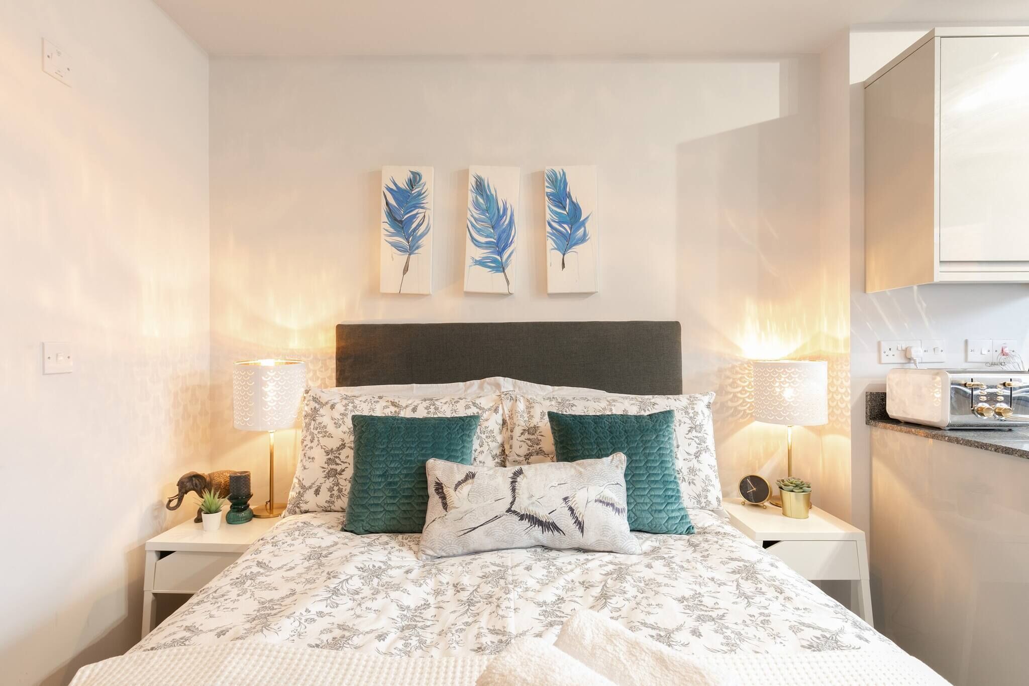 Helena Luxury Serviced Apartment