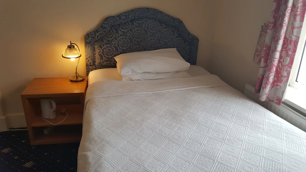 Airport Guest House