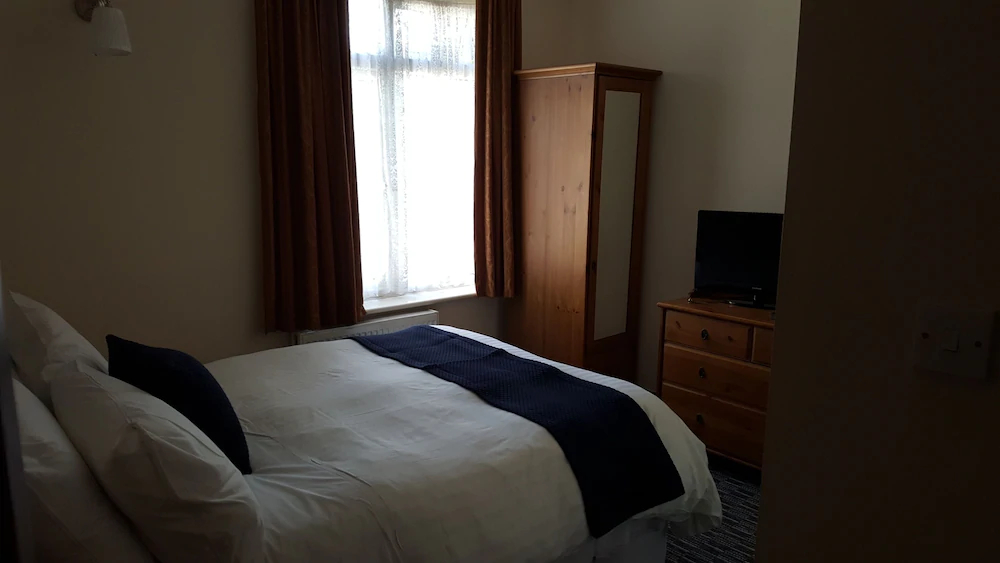 Airport Guest House
