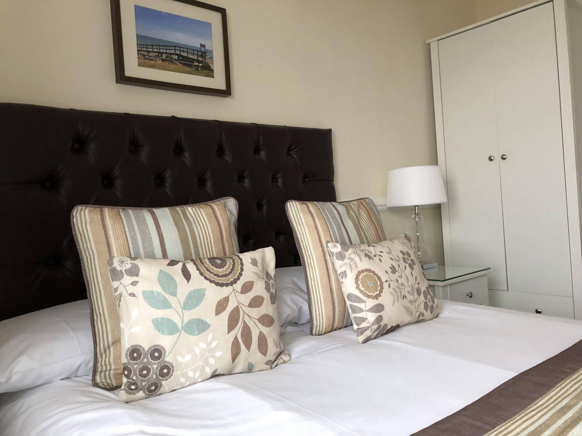 The Camelia Hotel & Restaurant
