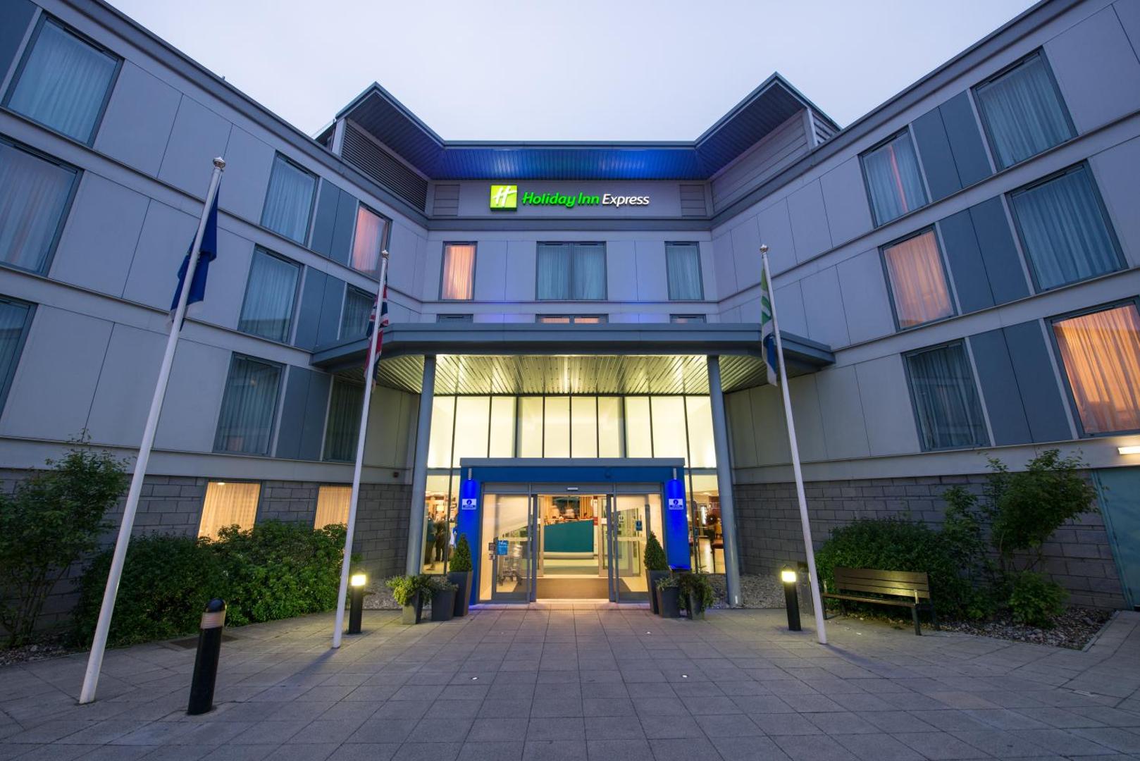 Holiday Inn Express London - Stansted Airport