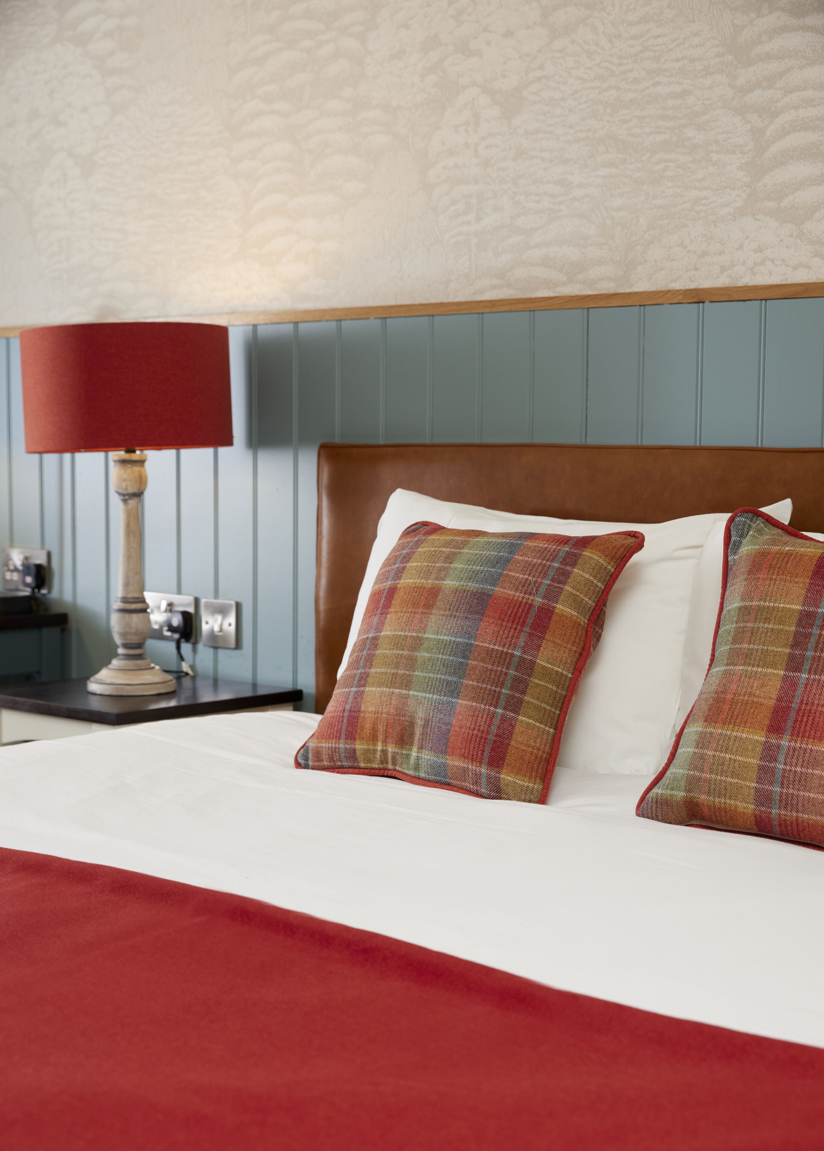Feathers Inn