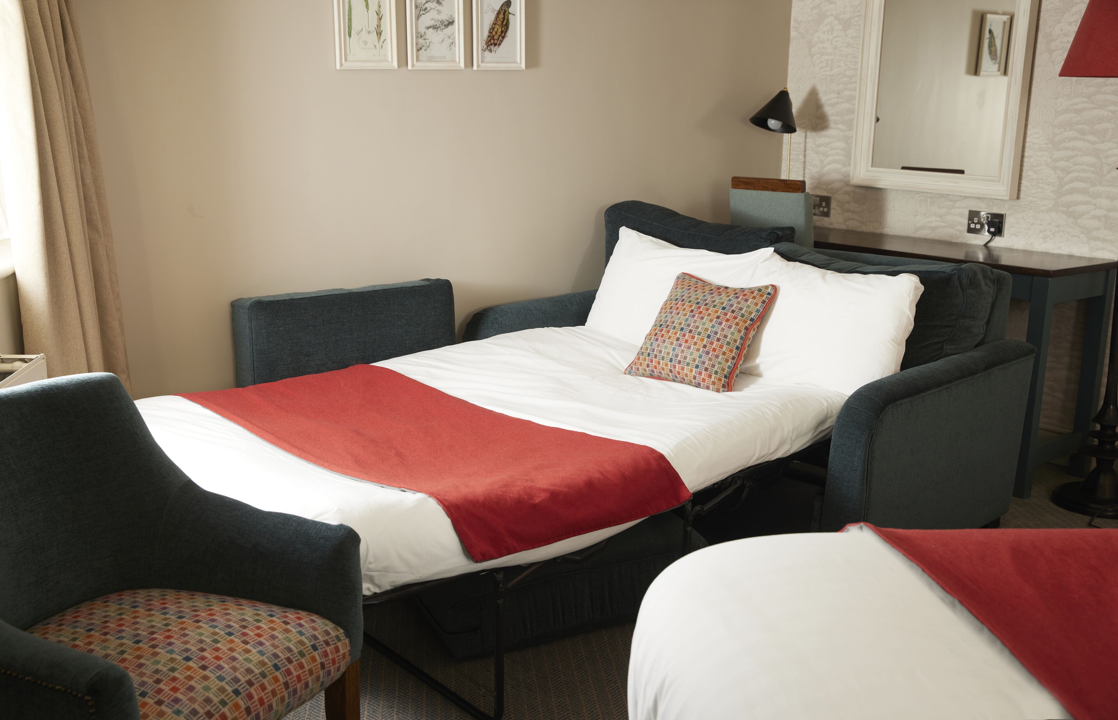 Feathers Inn