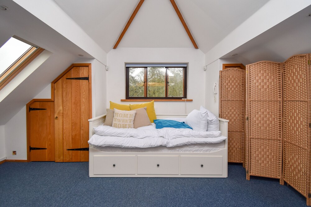 17Th Century Cottage