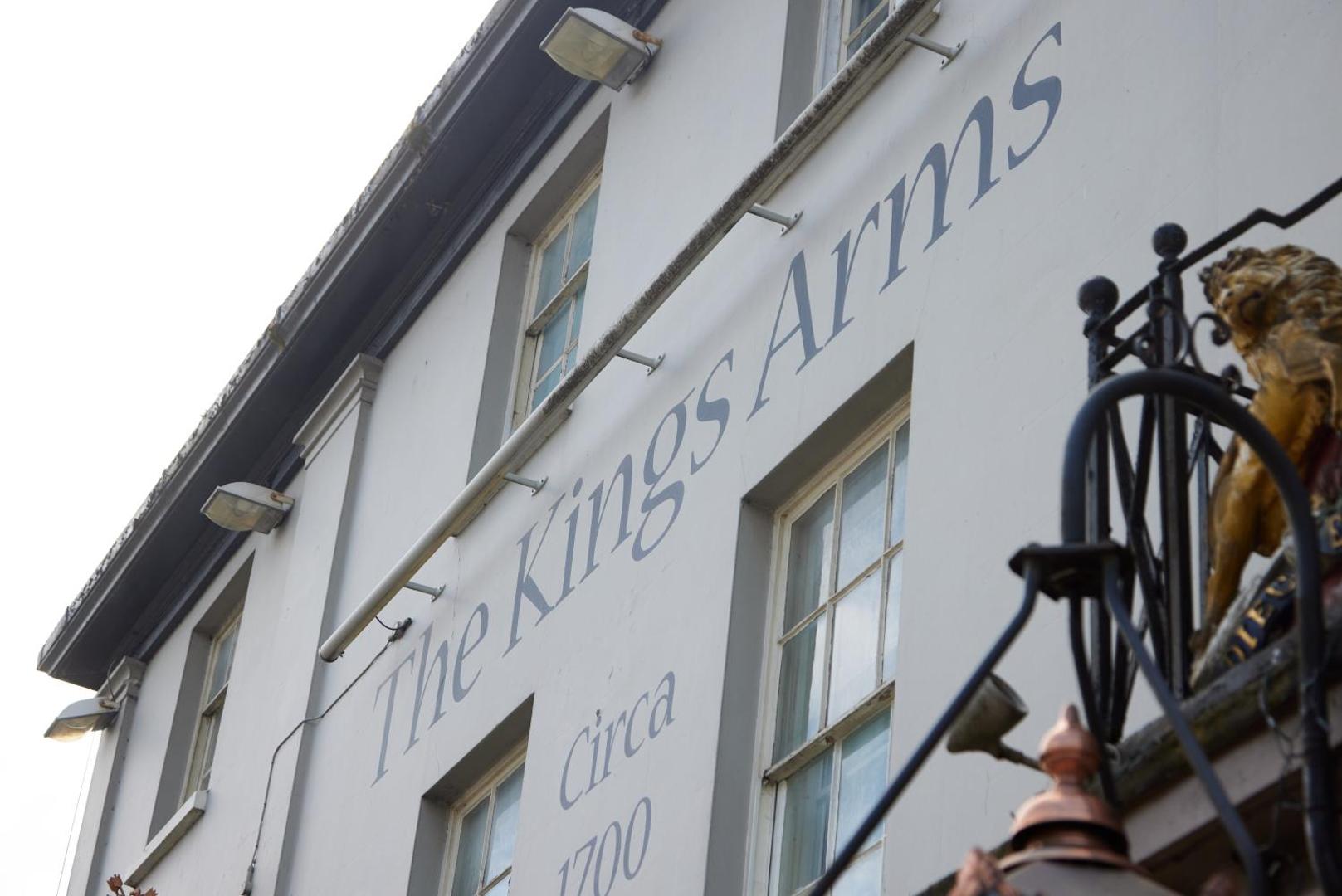 Kings Arms Westerham by Greene King Inns