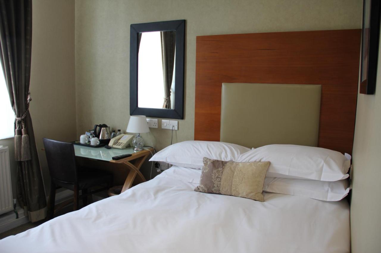 The Royal Adelaide Hotel