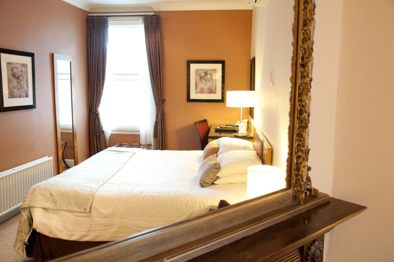 The Royal Adelaide Hotel