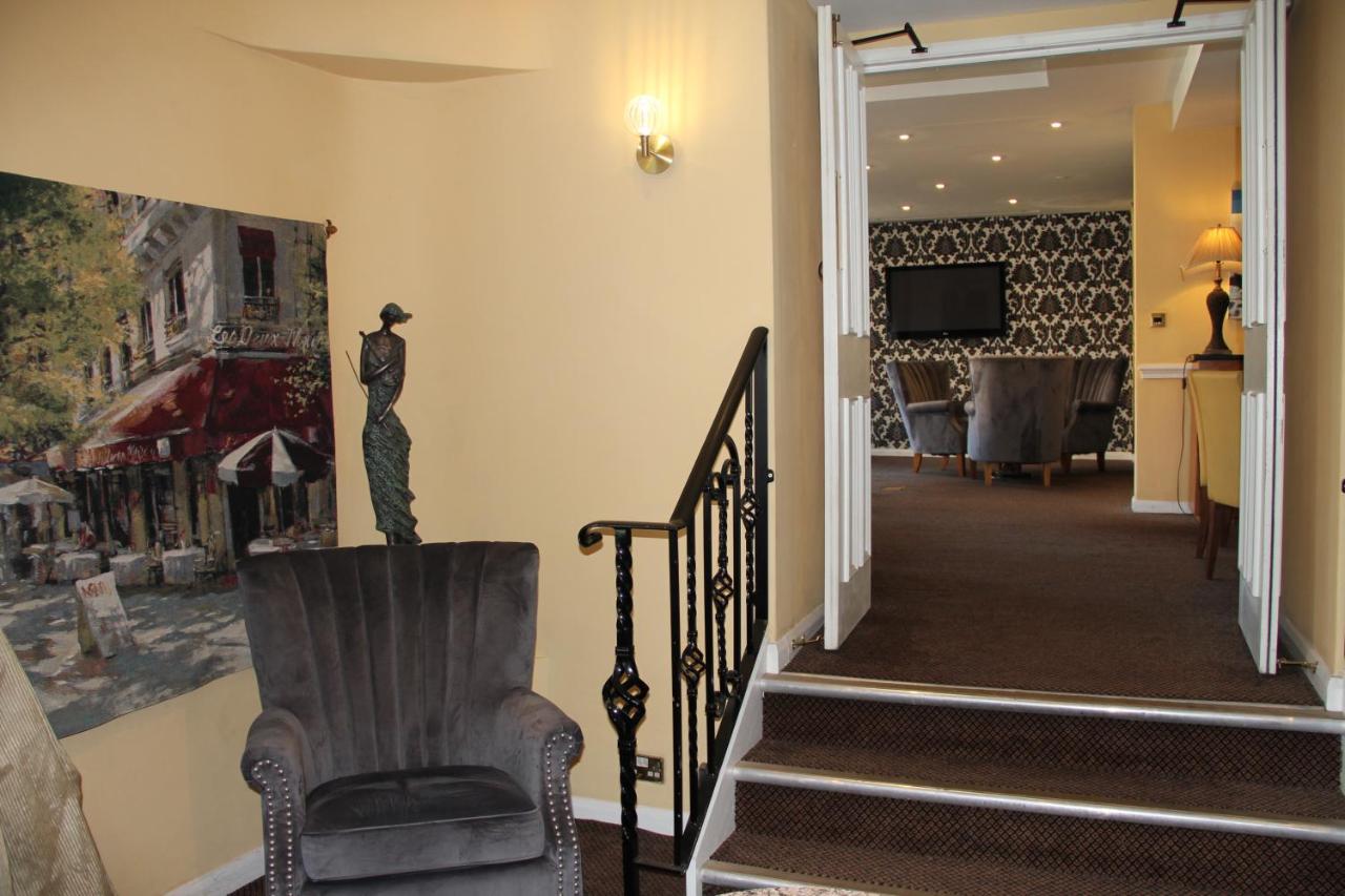 The Royal Adelaide Hotel