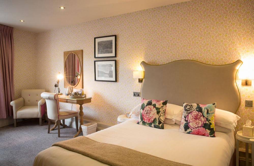 Queens Head Inn & Restaurant
