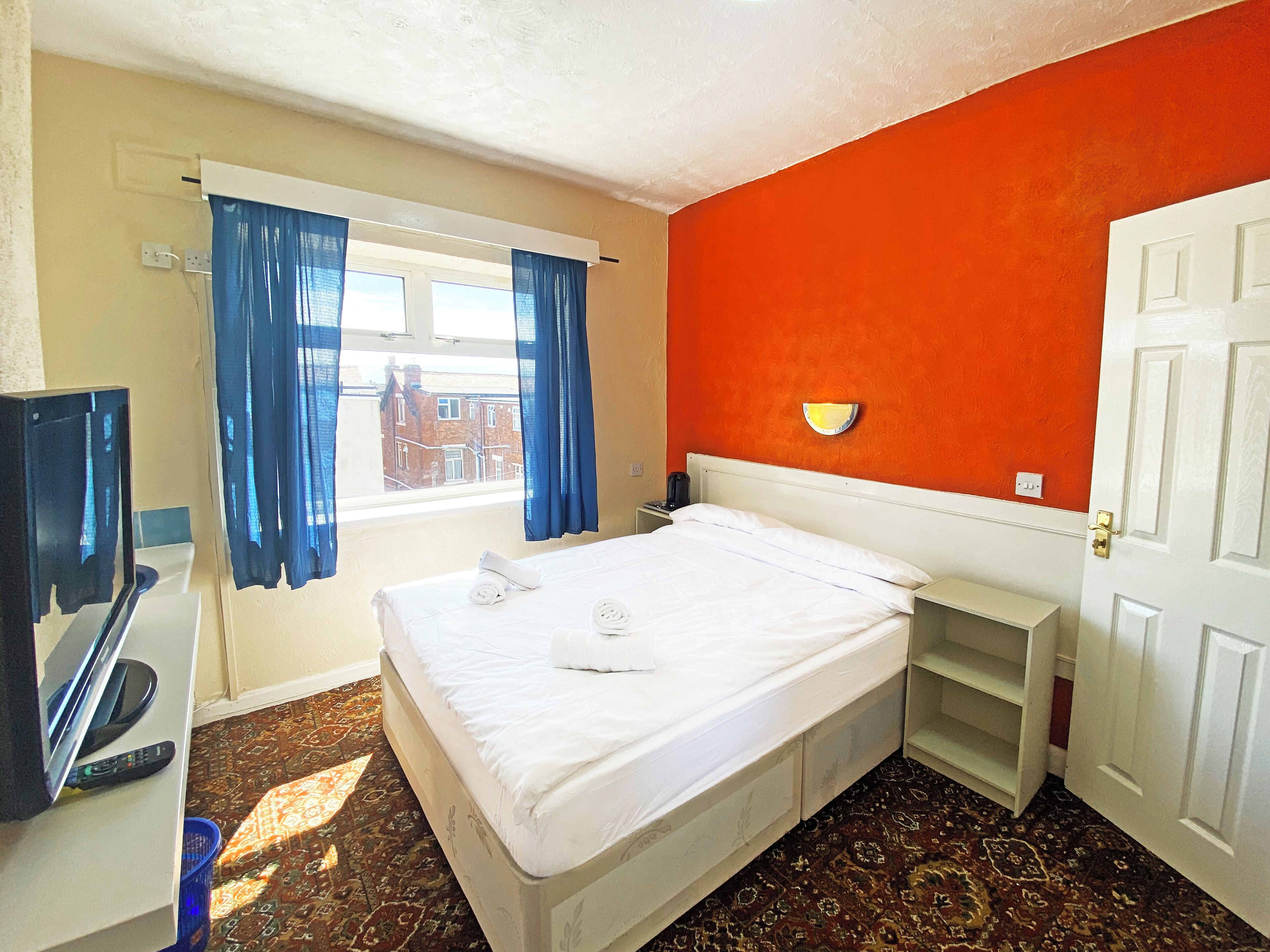 The J & S Hotel