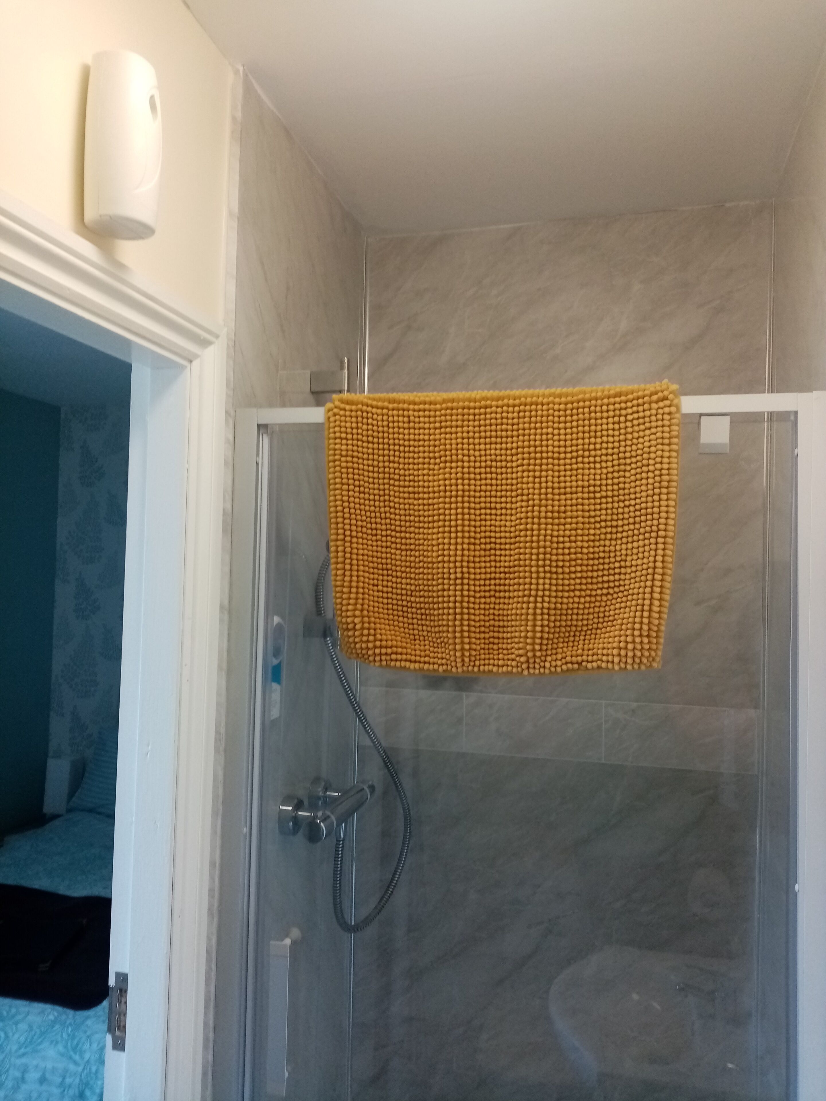 Three B's Rooms Bed & Breakfast In Bridlington