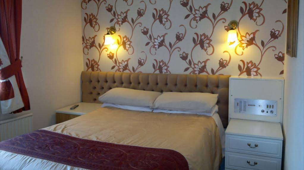 Hunters Lodge Motel