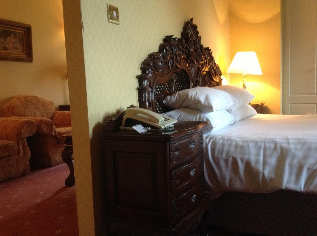 Brook Hall Hotel