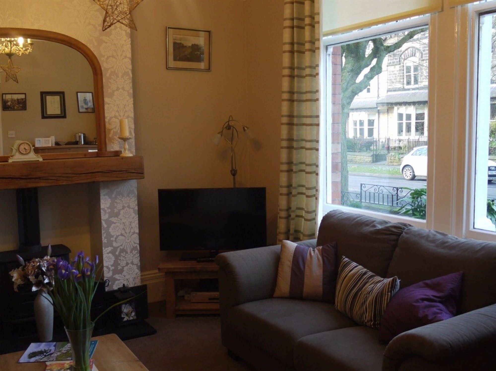 Acorn Lodge