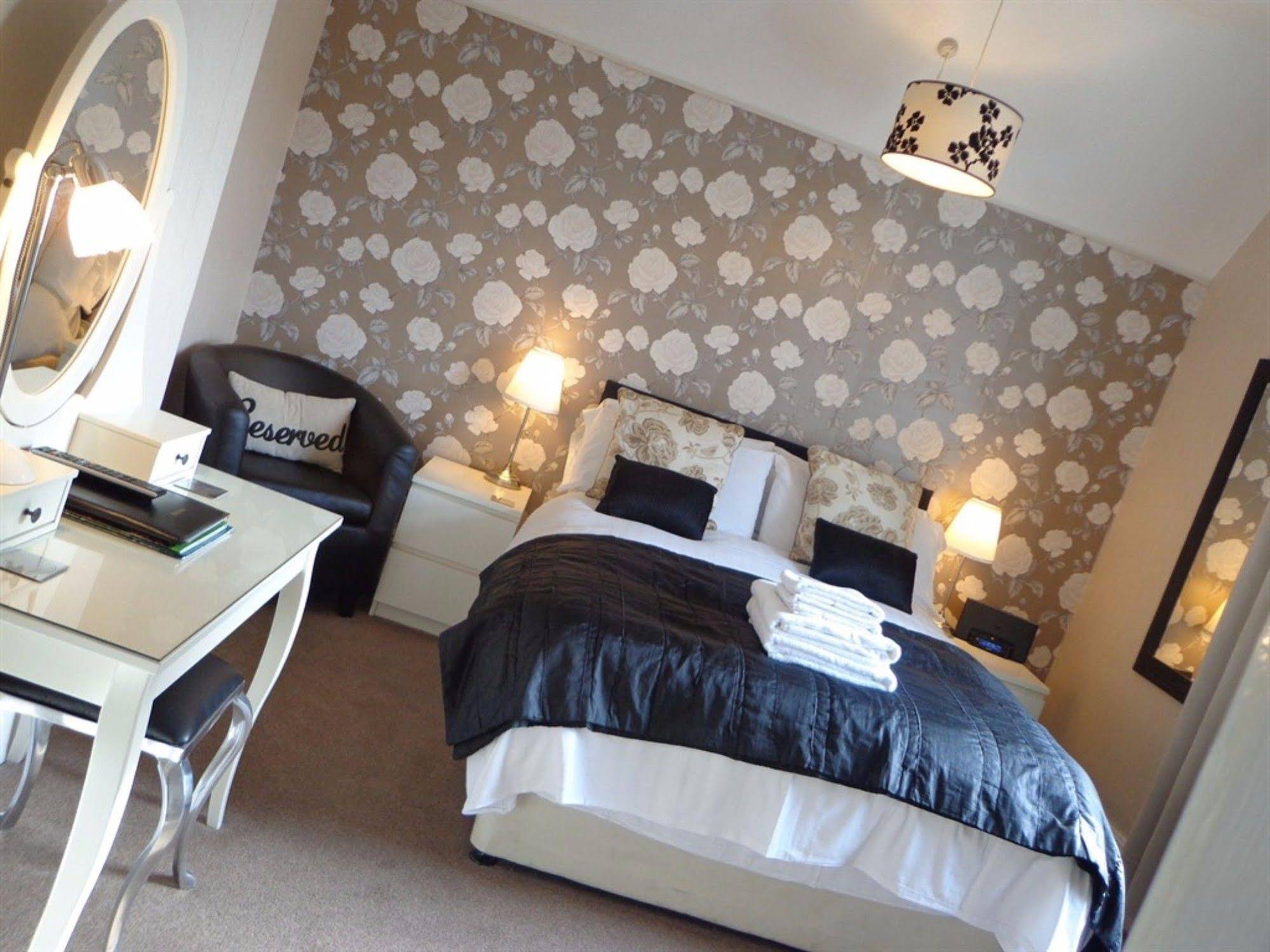 Acorn Lodge