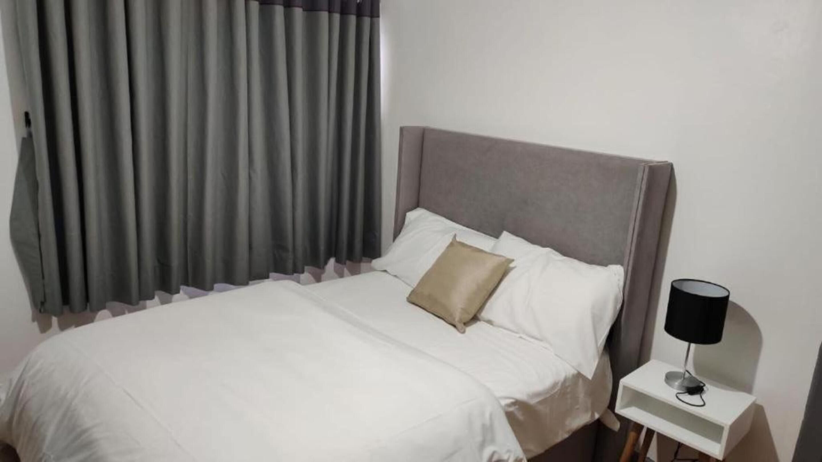 Oyo The Silver City Hotel