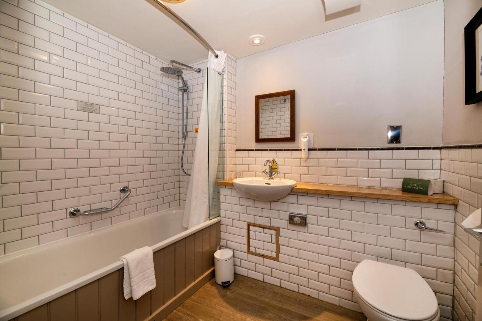 Greswolde Arms by Chef & Brewer Collection Greswolde Arms by Chef & Brewer Collection