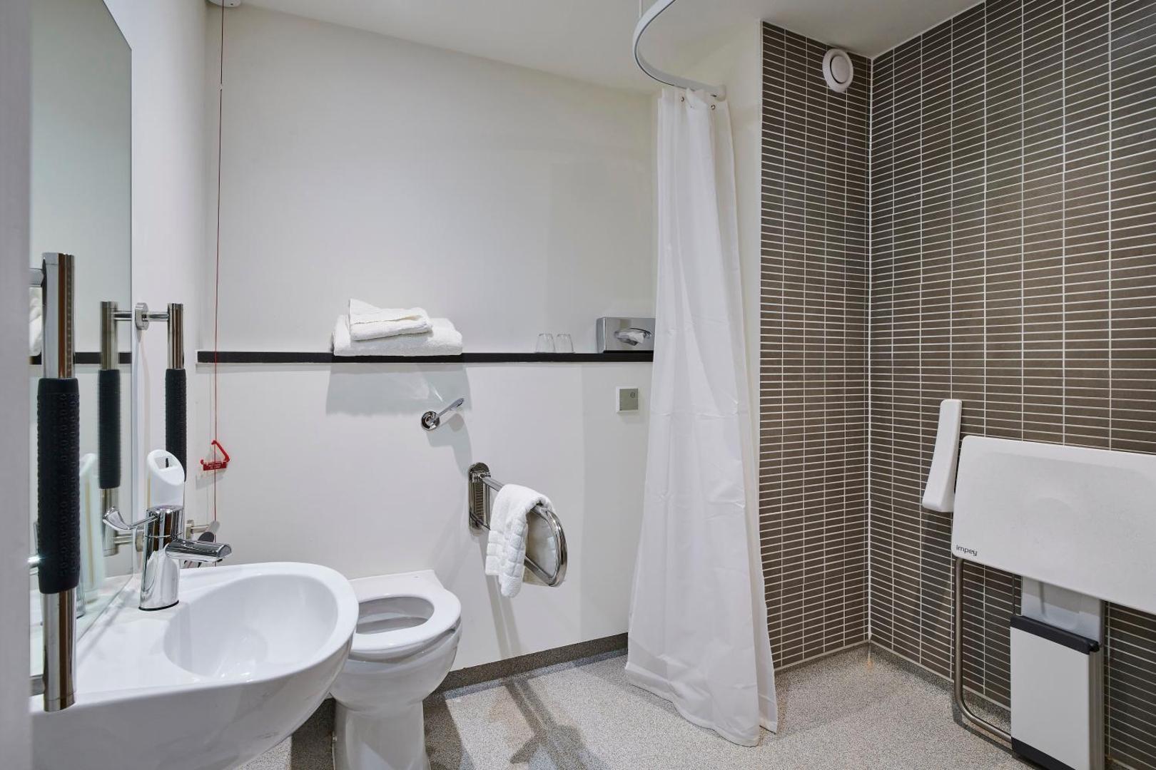 Holiday Inn Leeds - Garforth