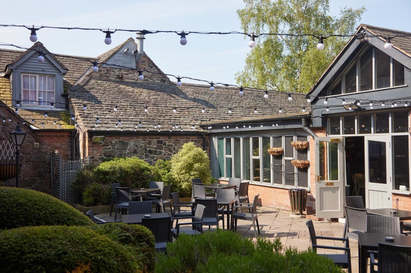 Fieldhead Hotel