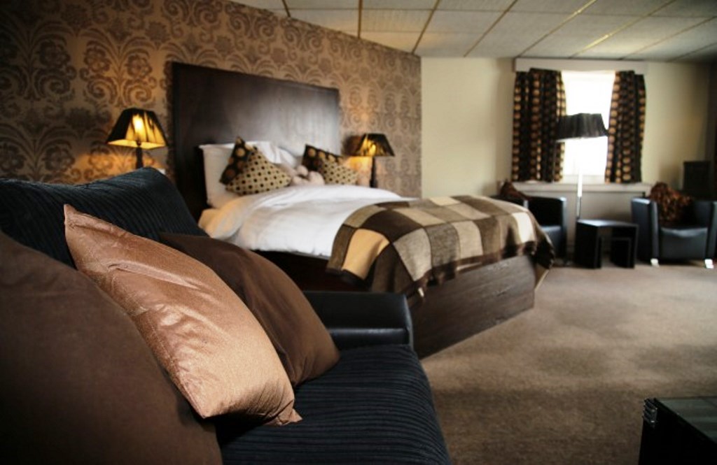 Inn On The Prom Boutique