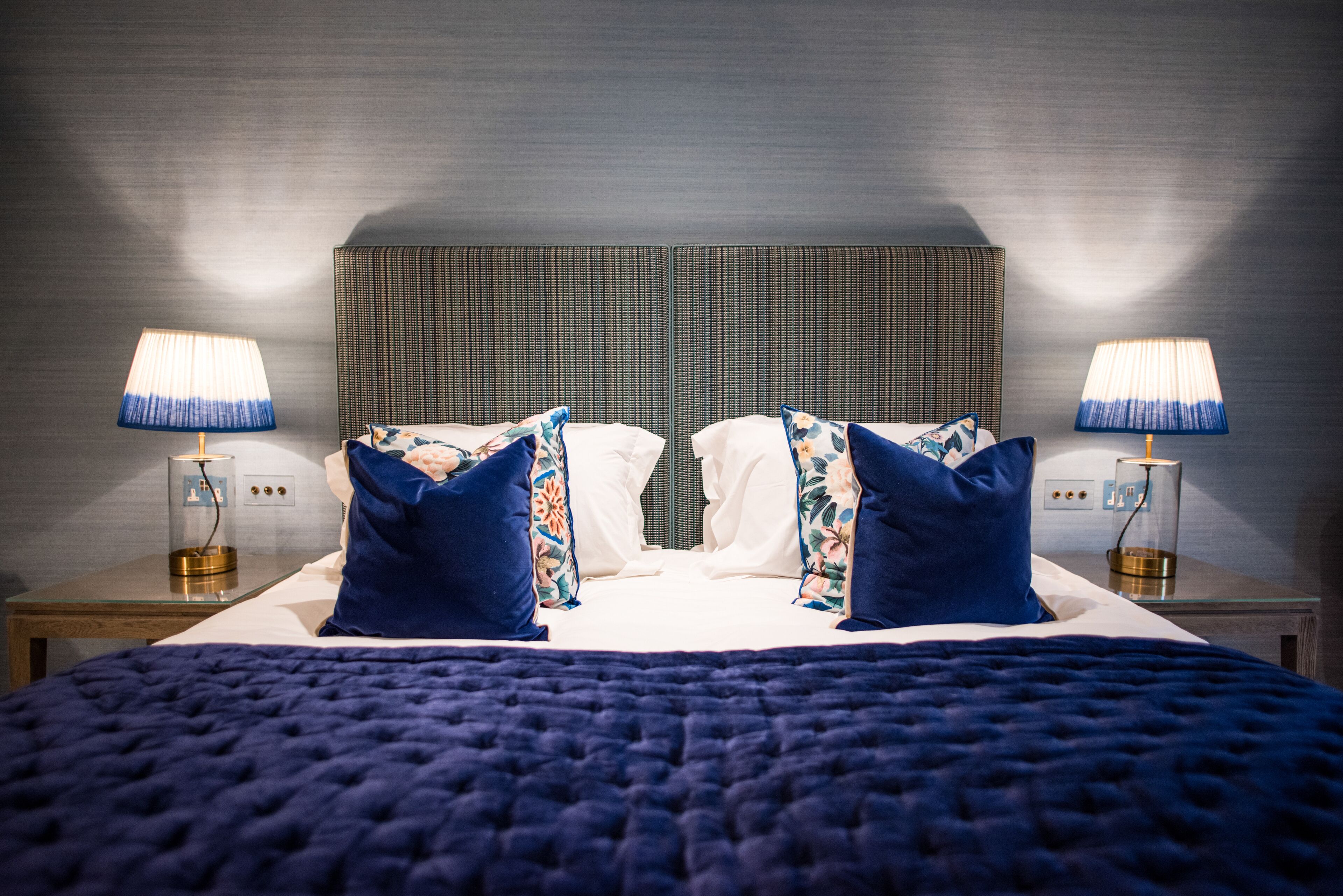 Dewars Restaurant & Rooms