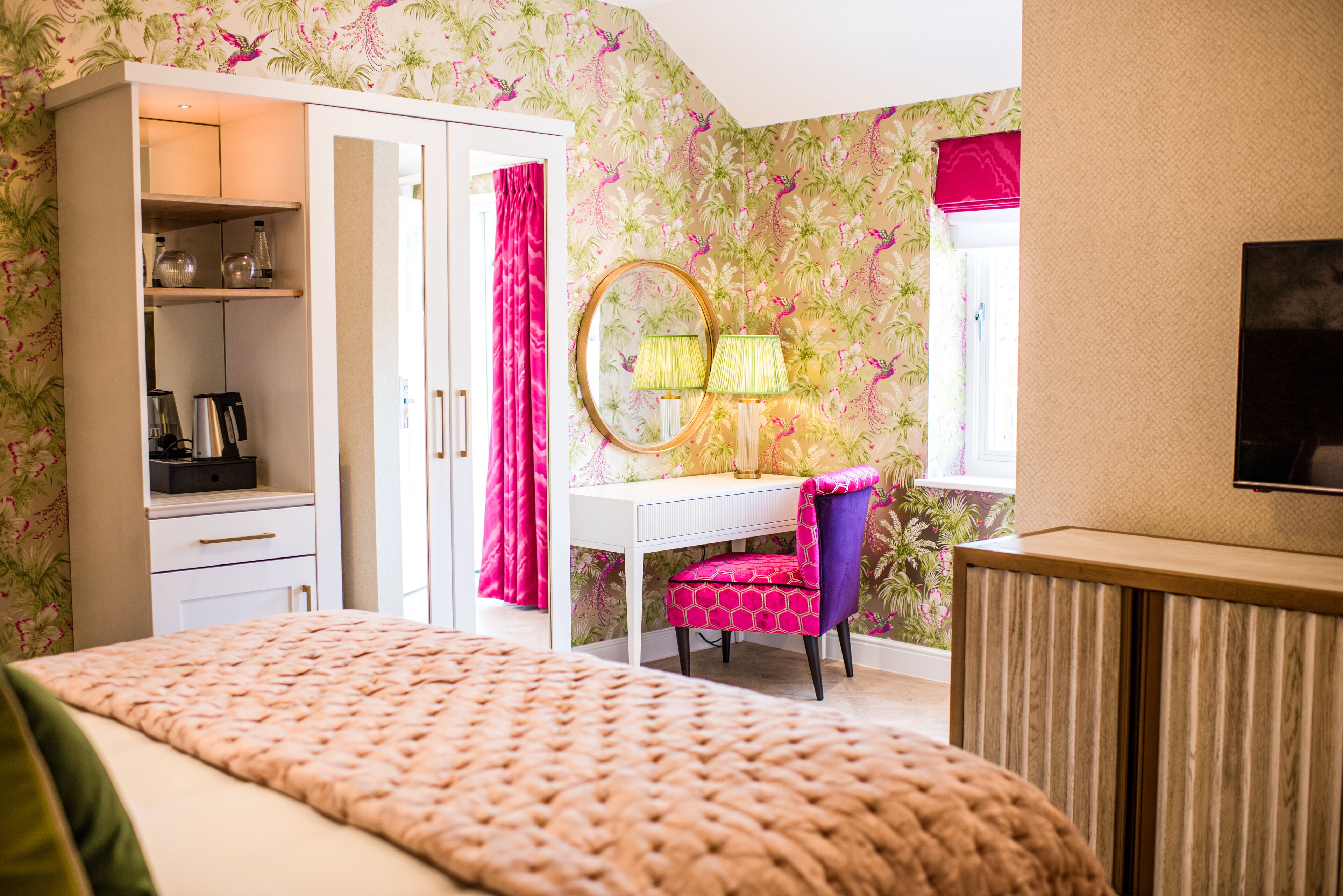 Dewars Restaurant & Rooms