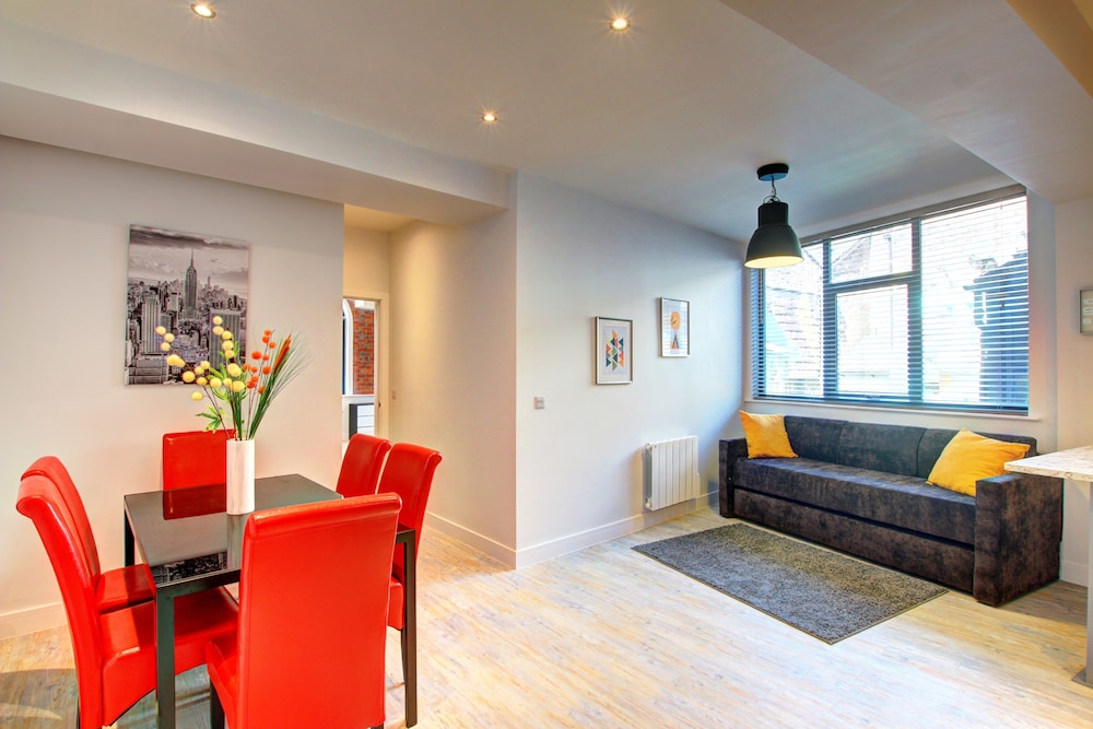 Piccadilly Suites