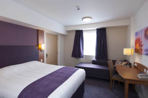 Premier Inn Manchester Airport (M56/J6) Runger Lane South
