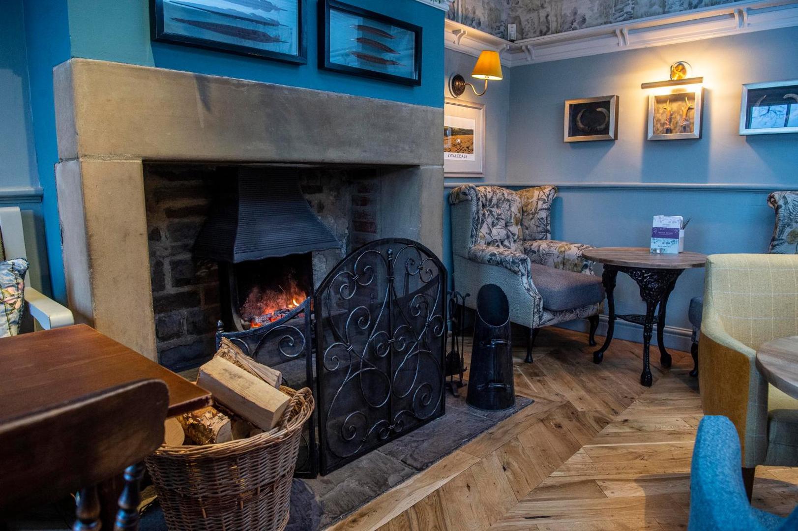 Kings Head by Chef & Brewer Collection