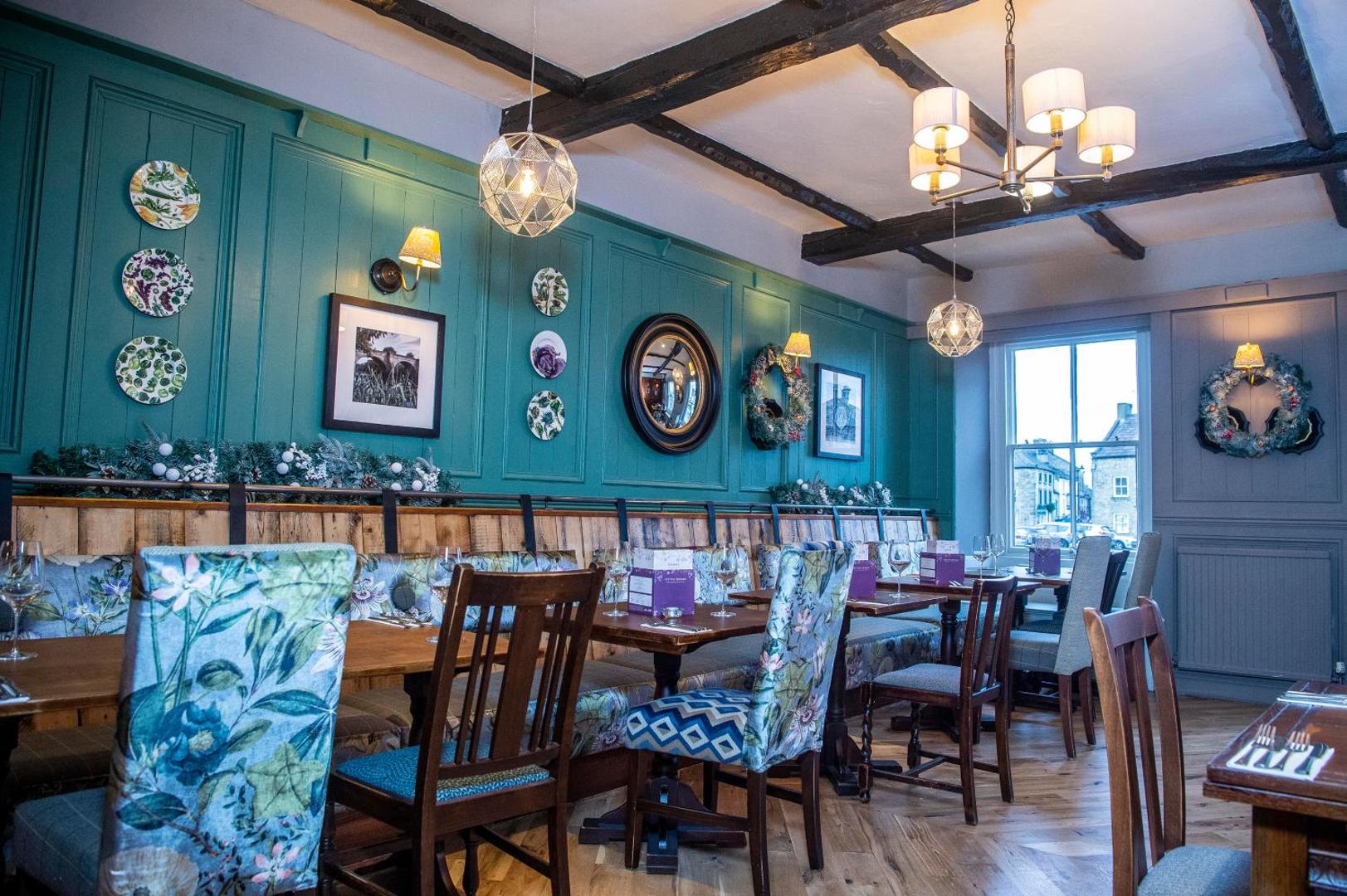 Kings Head by Chef & Brewer Collection