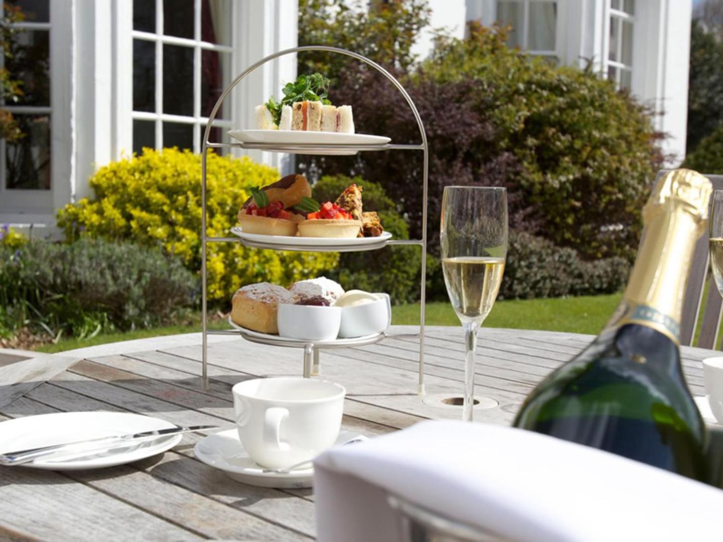 Bedford Lodge Hotel