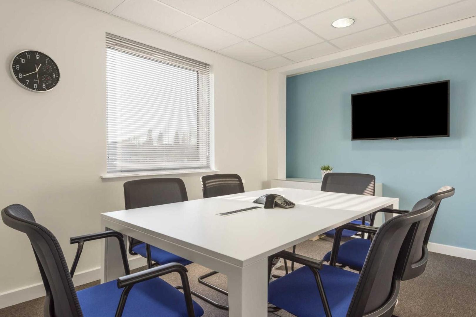 Days Inn by Wyndham Watford Gap