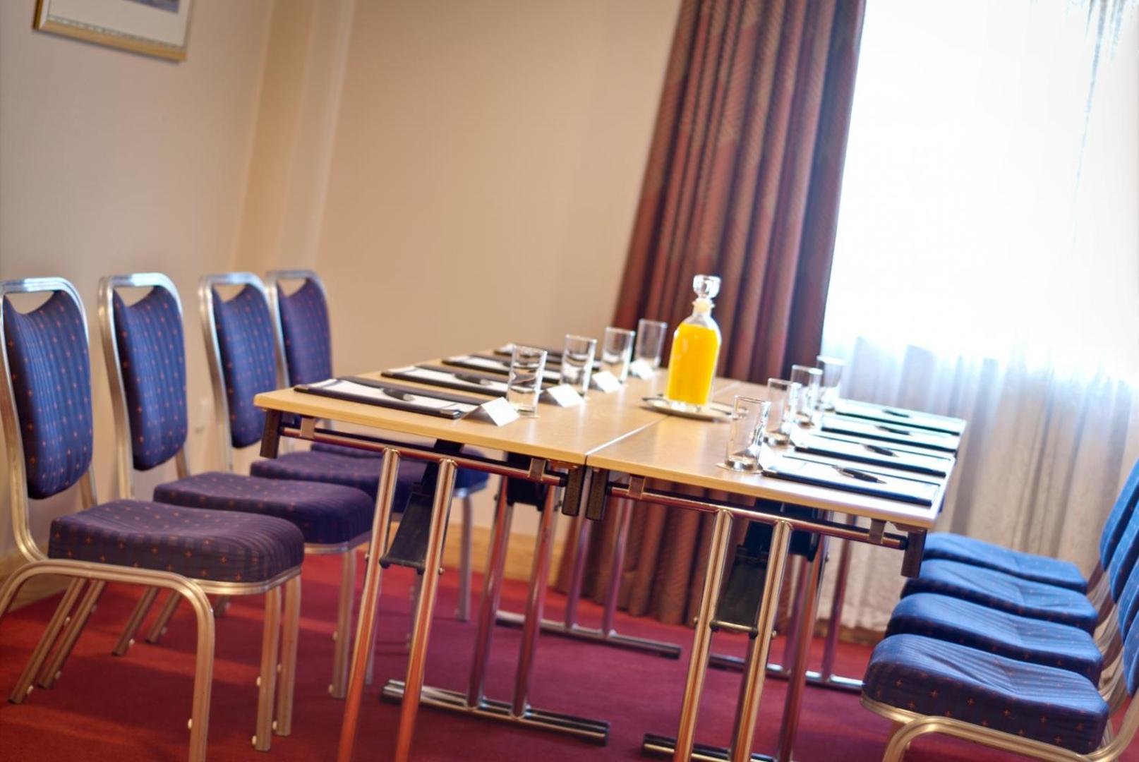 Best Western Premier Knowsley Suites Hotel & Spa