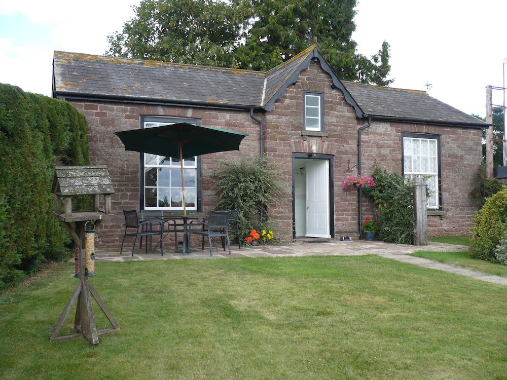 Garden Cottage & Granary